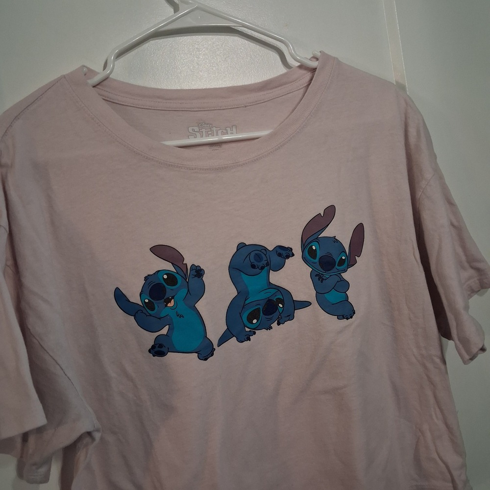 Disney Stitch T-Shirt Women XL Pink Graphic Crop Top Lilo & Stitch Disneycore